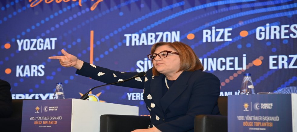 Şahin su tasarrufuna alt yapıdan başladı
