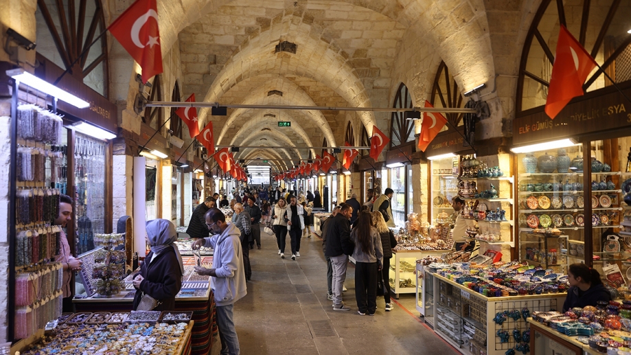 Zincirli Bedesten’de canlılık başladı