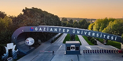 Rektörlükten Öğrencilere Tatil Sürprizi